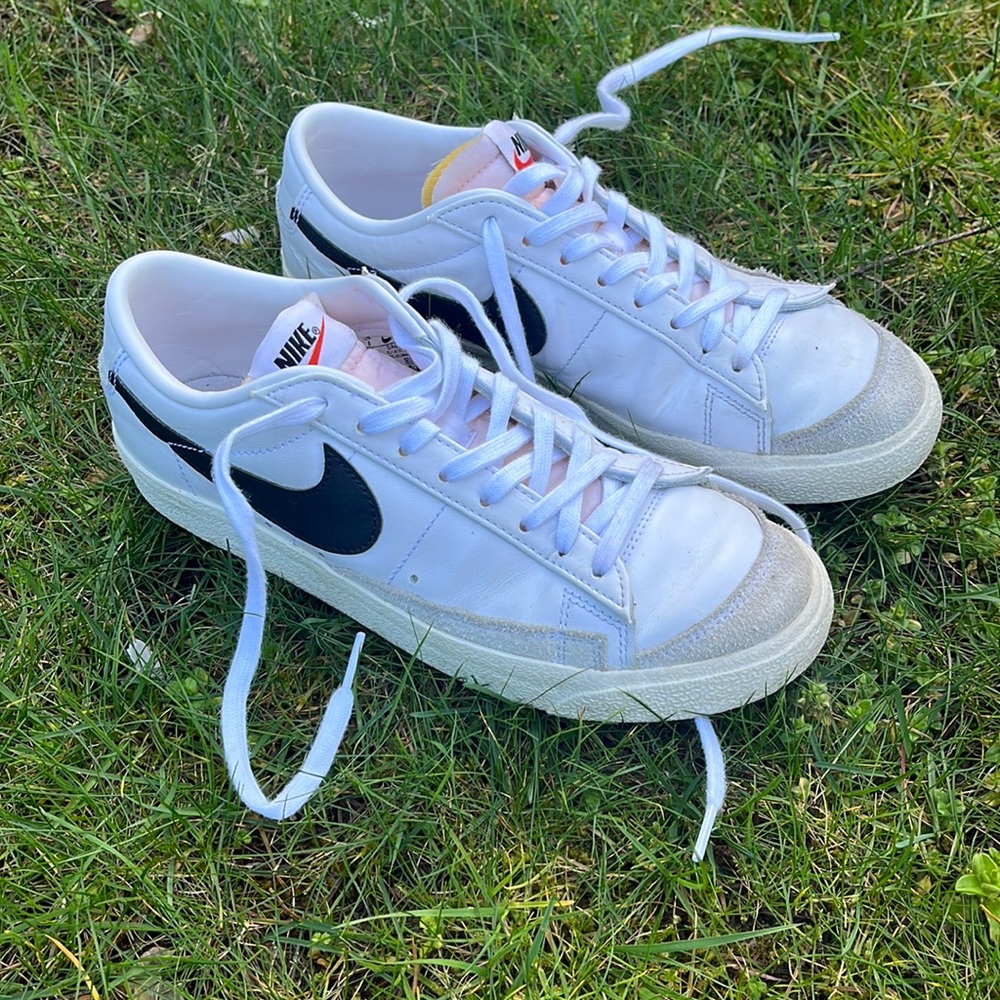 Nike blazers low